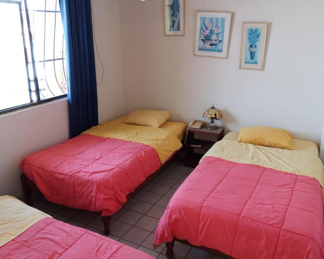 Hostal Iberia タララ エクステリア 写真
